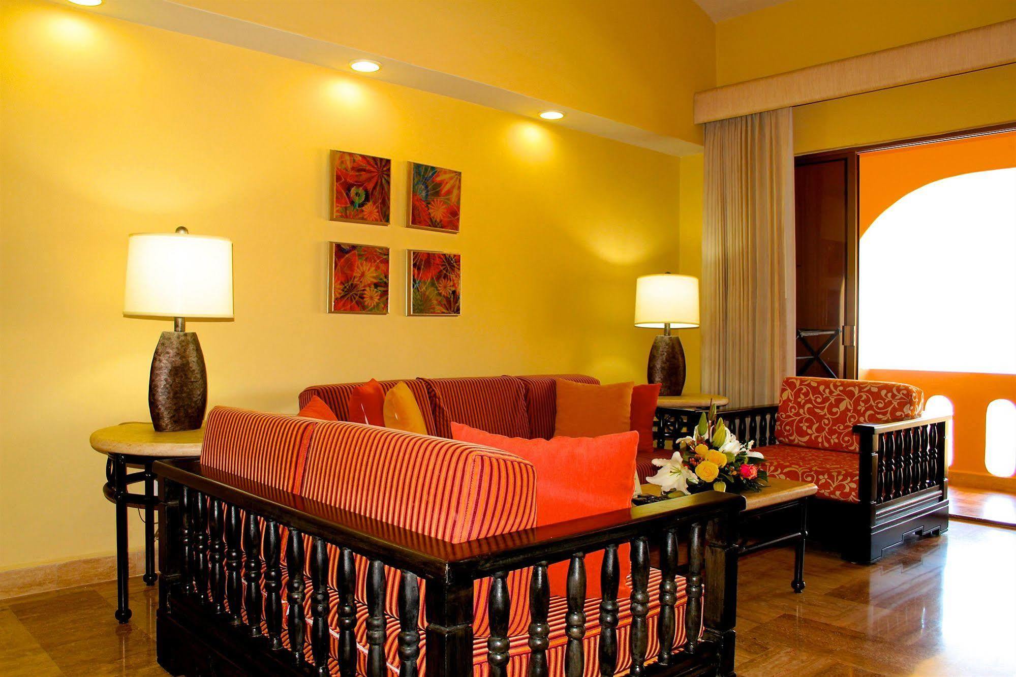 Torres Mazatlan Hotel Exterior photo